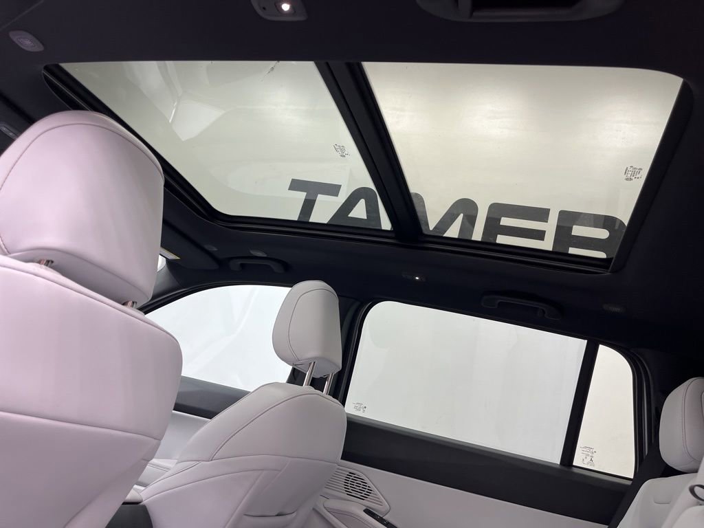New 2026 Jeep Cherokee Overland AWD/4WD image 11