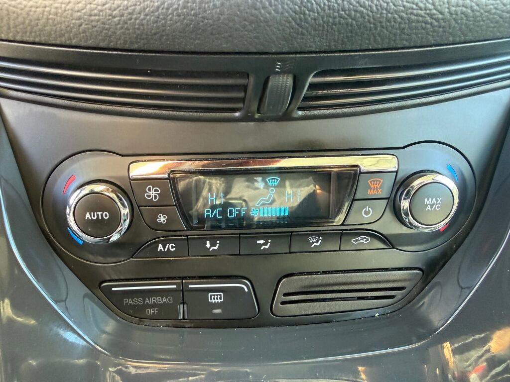 Used 2015 Ford C-MAX SEL image 12