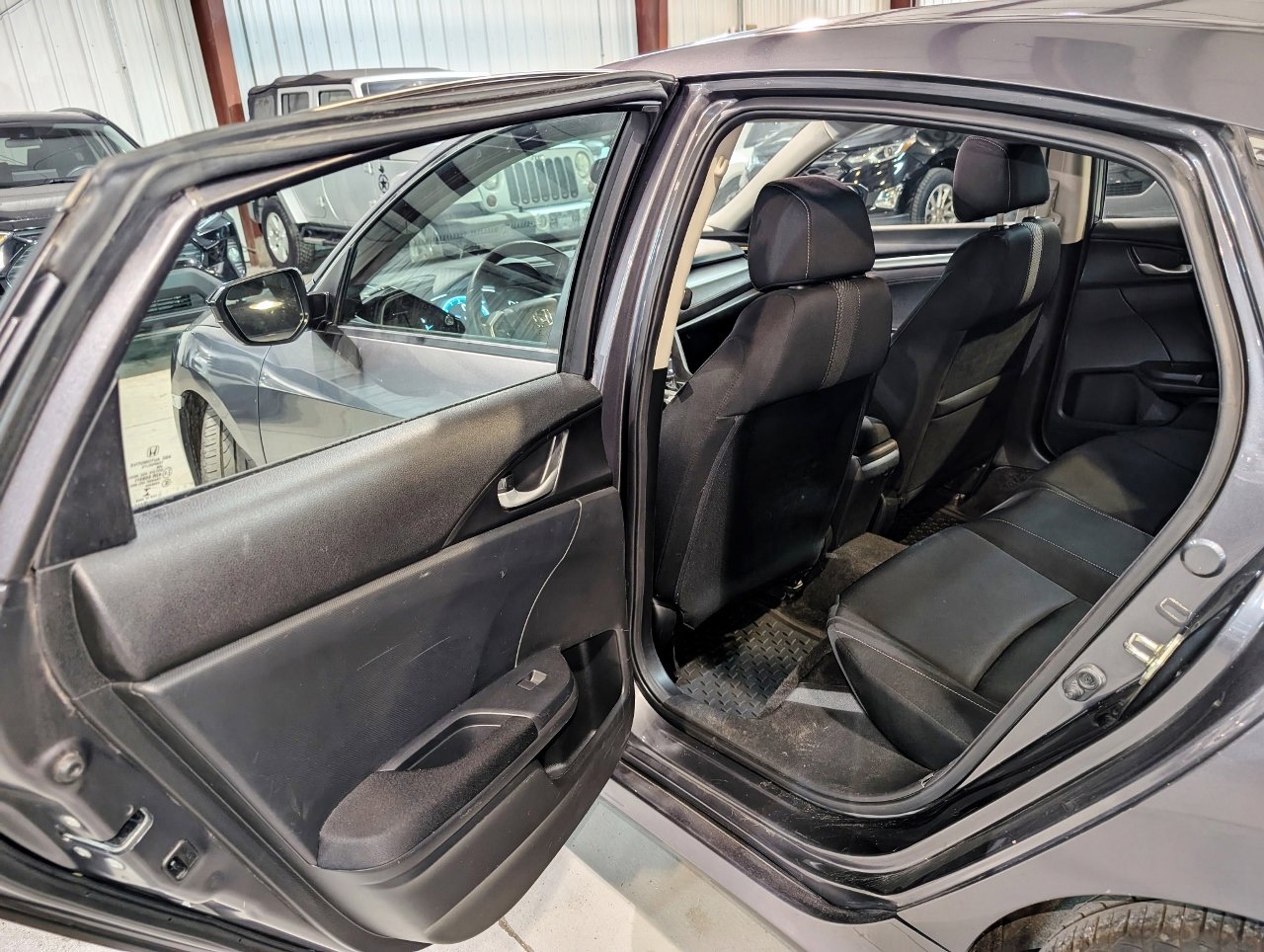 Used 2017 Honda Civic EX image 19