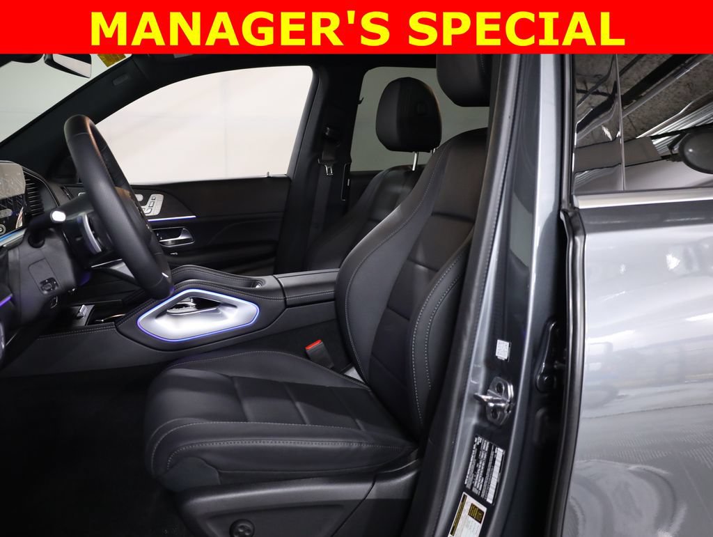 Used 2025 Mercedes-Benz GLS 450 4MATIC image 35