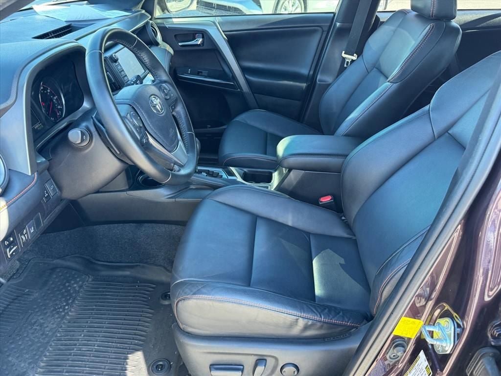 Used 2016 Toyota RAV4 SE w/ Advanced Technology Package AWD/4WD image 9