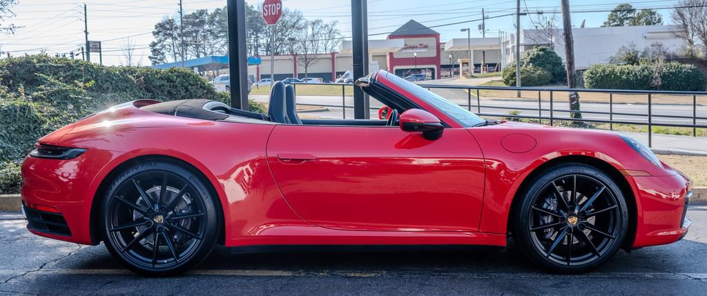 Used 2024 Porsche 911 Carrera image 34