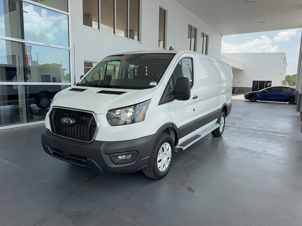 Certified 2025 Ford Transit 250 Low Roof w/ Exterior Upgrade Package RWD image 2