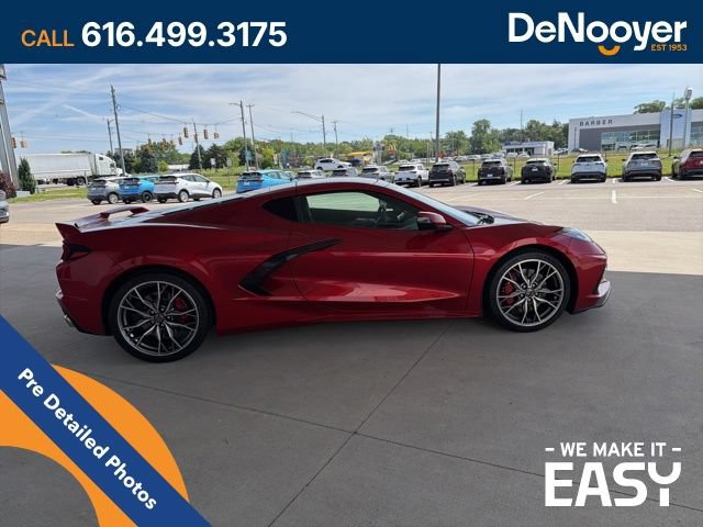Used 2023 Chevrolet Corvette Stingray Premium Cpe w/ Z51 Performance Package RWD image 7