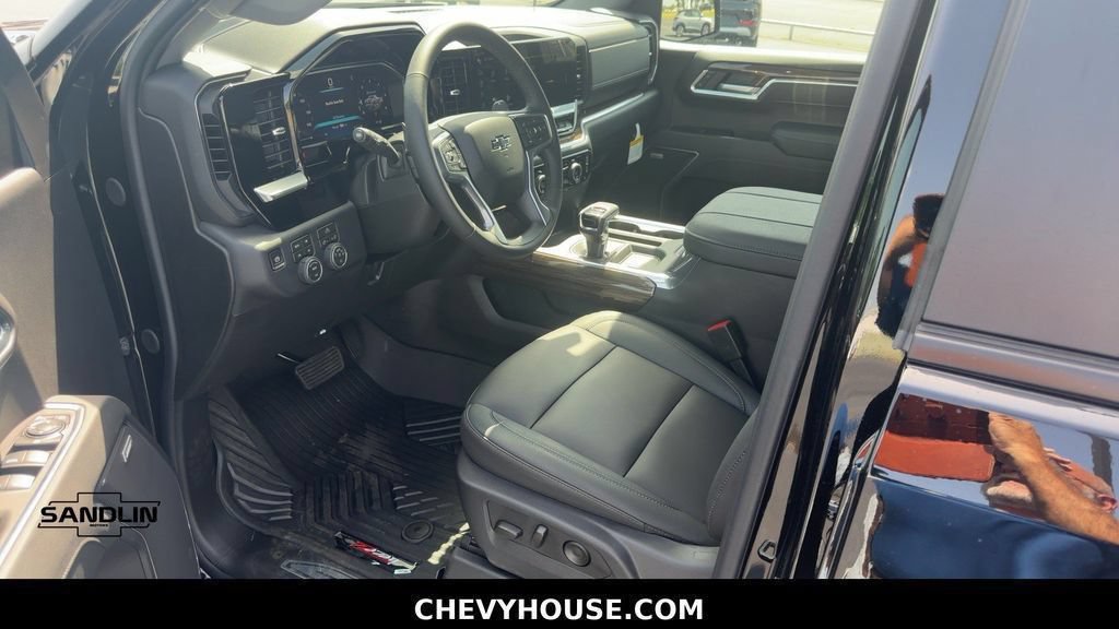 New 2026 Chevrolet Silverado 1500 RST AWD/4WD image 39