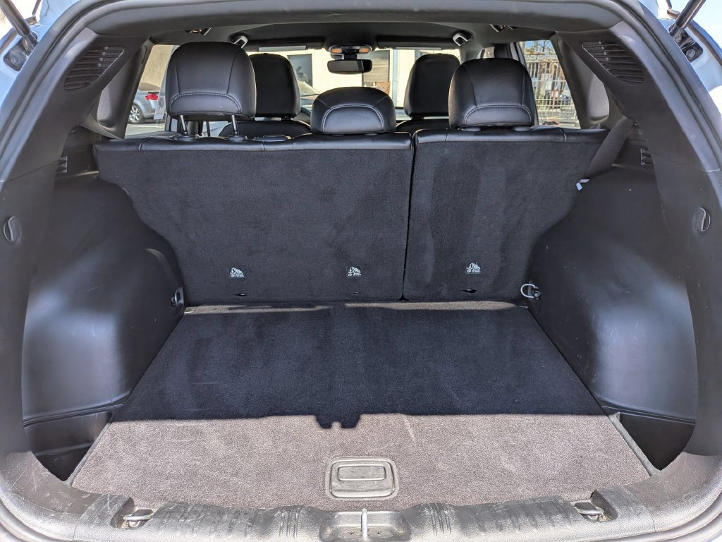 Used 2025 Jeep Compass Trailhawk AWD/4WD image 28