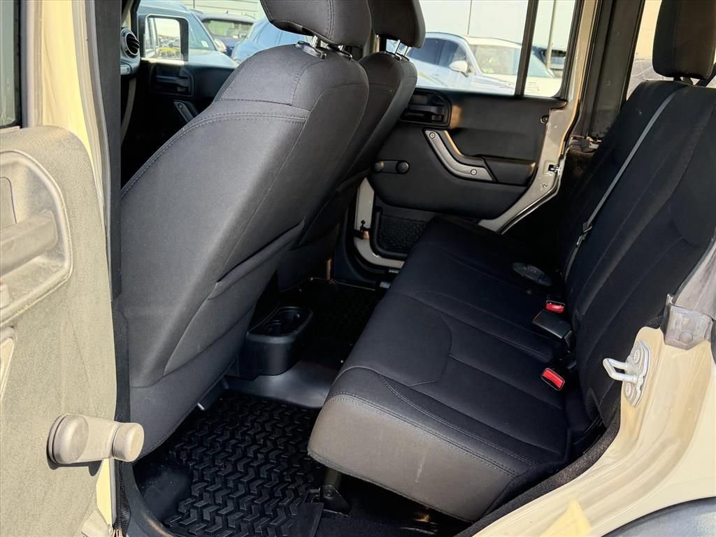 Used 2018 Jeep Wrangler Unlimited Sport image 11