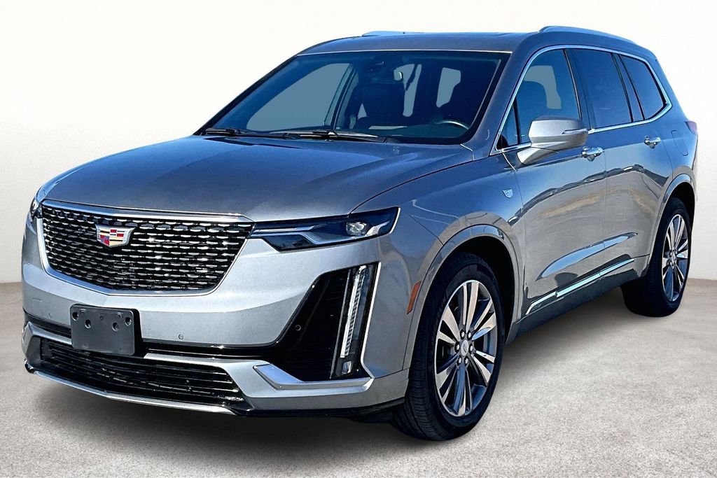 Used 2025 Cadillac XT6 Premium Luxury image 15