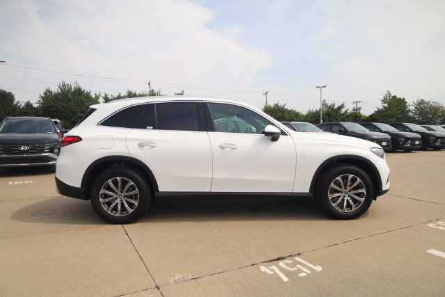 Used 2025 Mercedes-Benz GLC 300 image 6