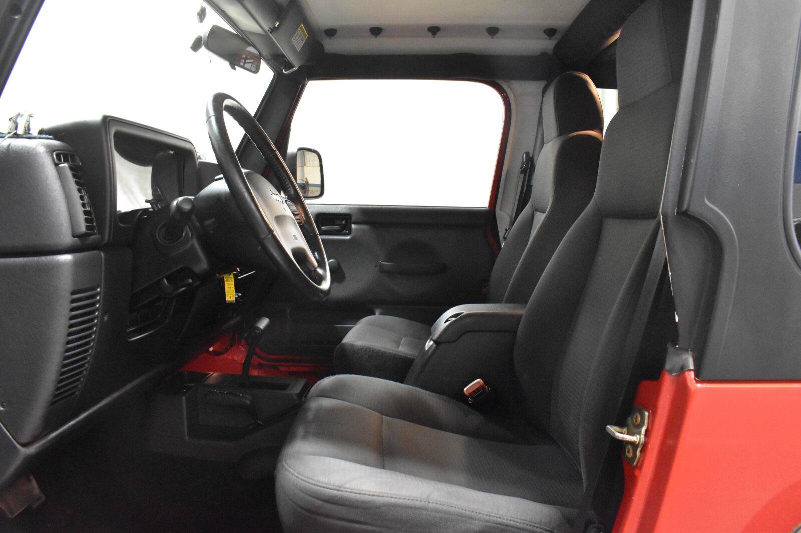 Used 2006 Jeep Wrangler Rubicon AWD/4WD image 2