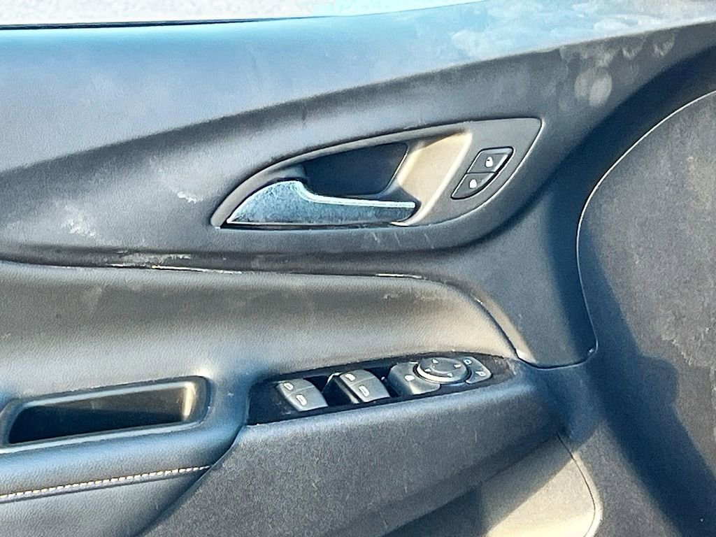 Used 2024 Chevrolet Equinox Premier image 17