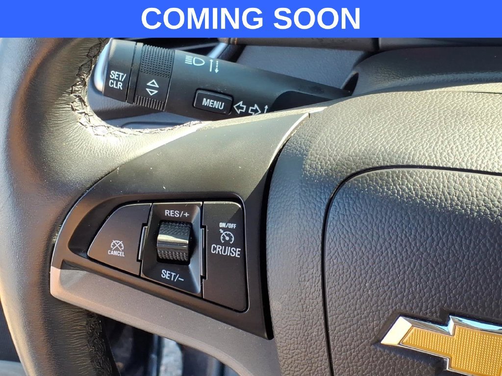 Used 2022 Chevrolet Trax LT w/ LT Convenience Package AWD/4WD image 19