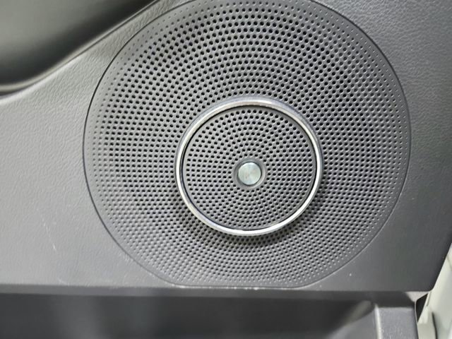 Used 2024 Ford Expedition Limited image 33