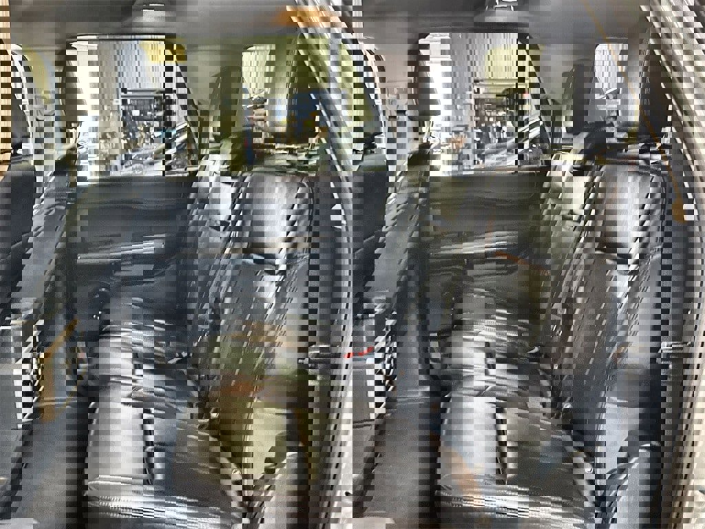 Used 2024 Ford Expedition Max XLT image 25