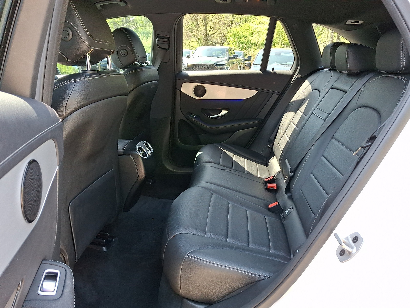 Used 2022 Mercedes-Benz GLC 300 4MATIC image 10