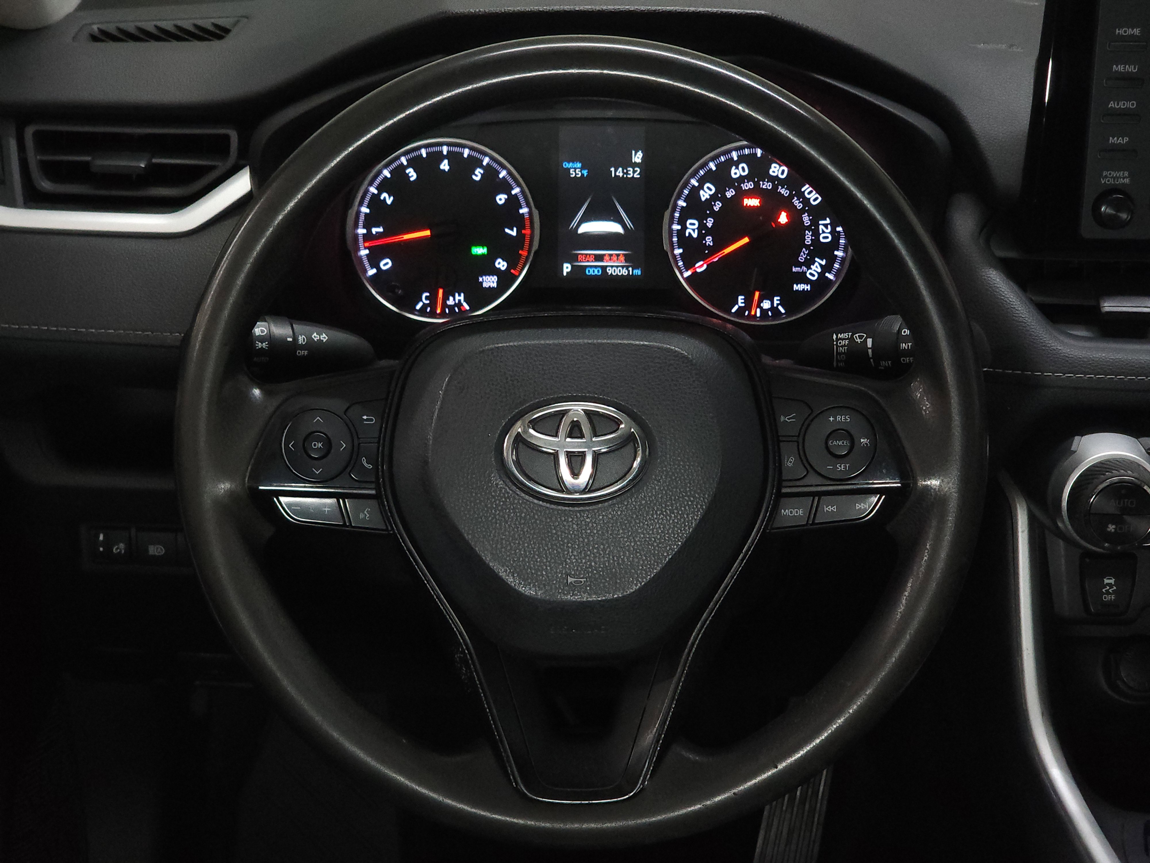 Used 2021 Toyota RAV4 XLE image 24
