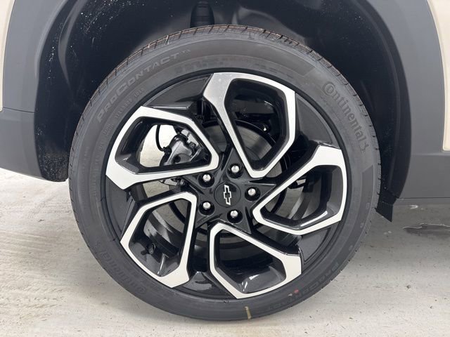 New 2026 Chevrolet Trax RS FWD image 32