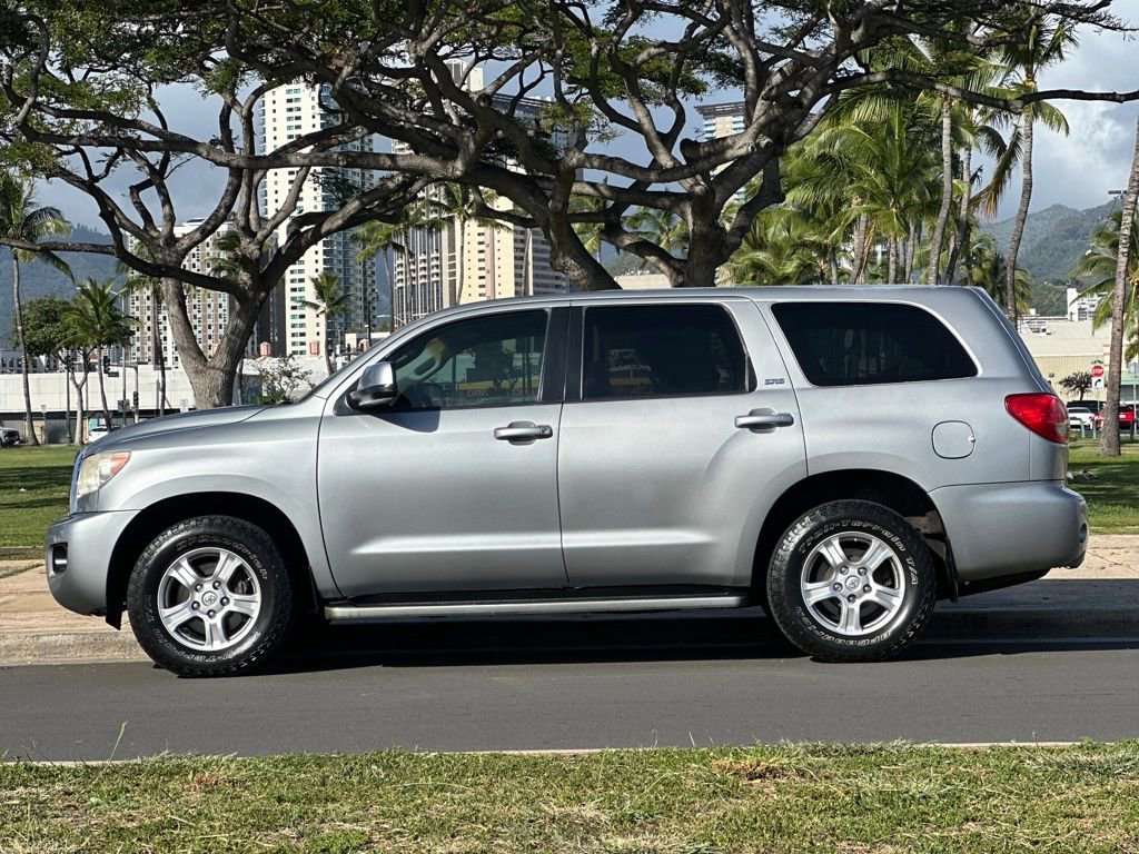 Used 2008 Toyota Sequoia SR5 RWD image 2