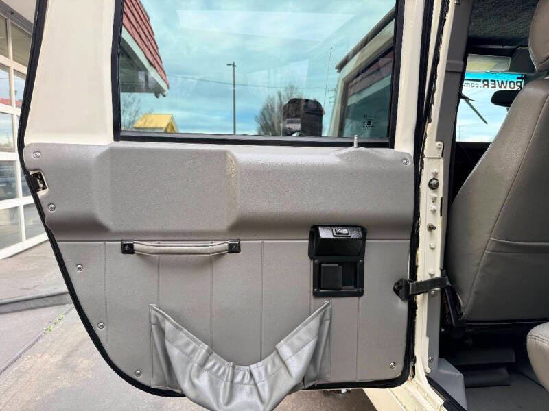 Used 1995 HUMMER H1 4-Door Wagon AWD/4WD image 24
