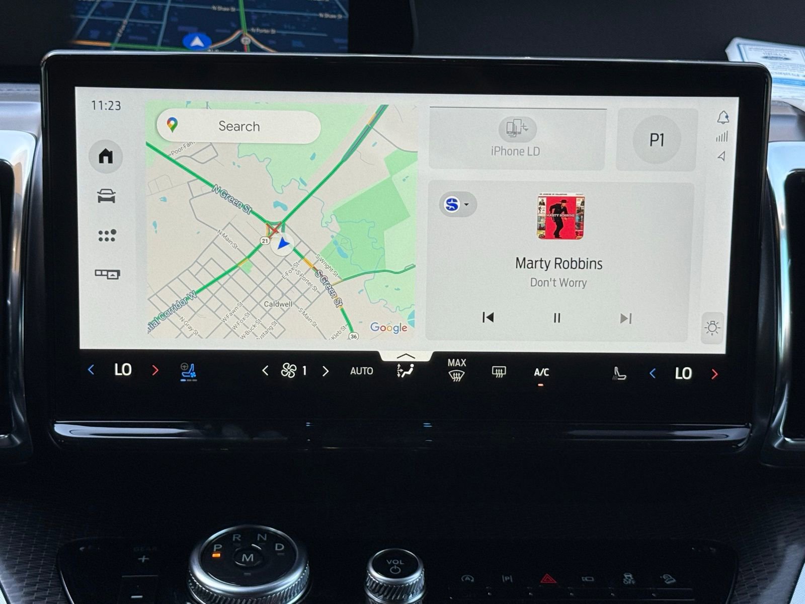 New 2025 Ford Expedition Platinum w/ Stealth Performance Package image 27