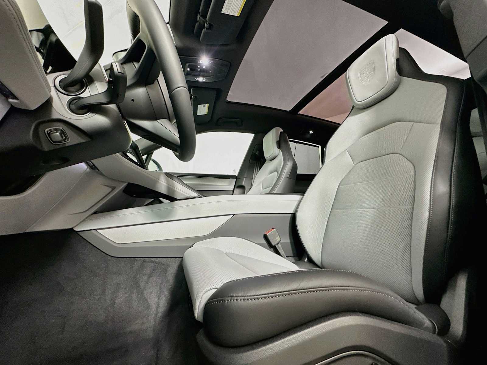New 2026 Porsche Cayenne Electric AWD/4WD image 5
