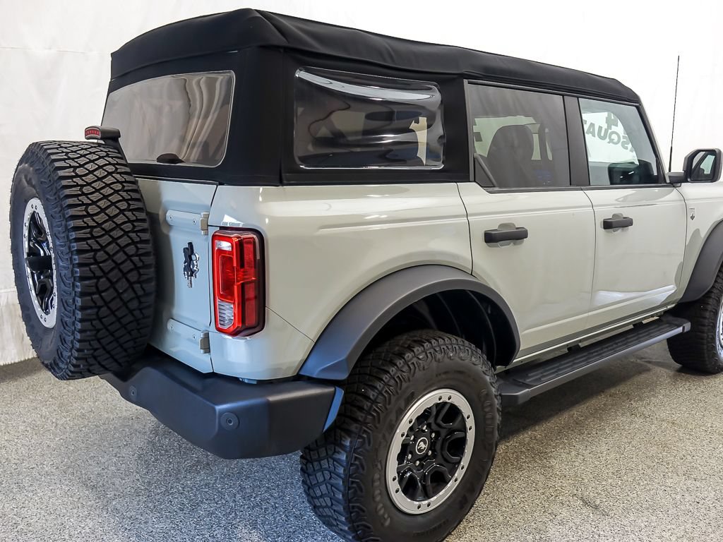 Used 2024 Ford Bronco Big Bend w/ Sasquatch Package AWD/4WD image 7