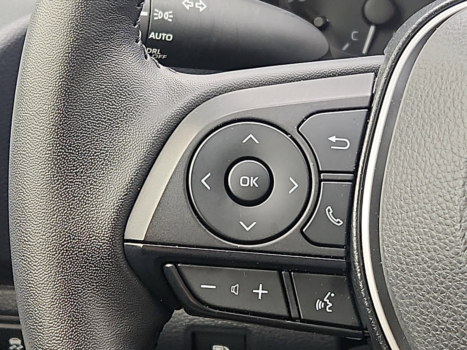 Used 2025 Toyota Corolla SE image 21