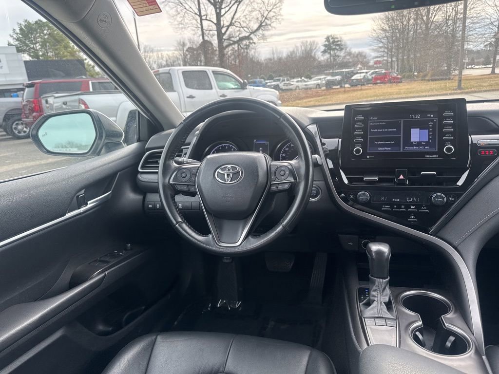 Used 2023 Toyota Camry SE image 7