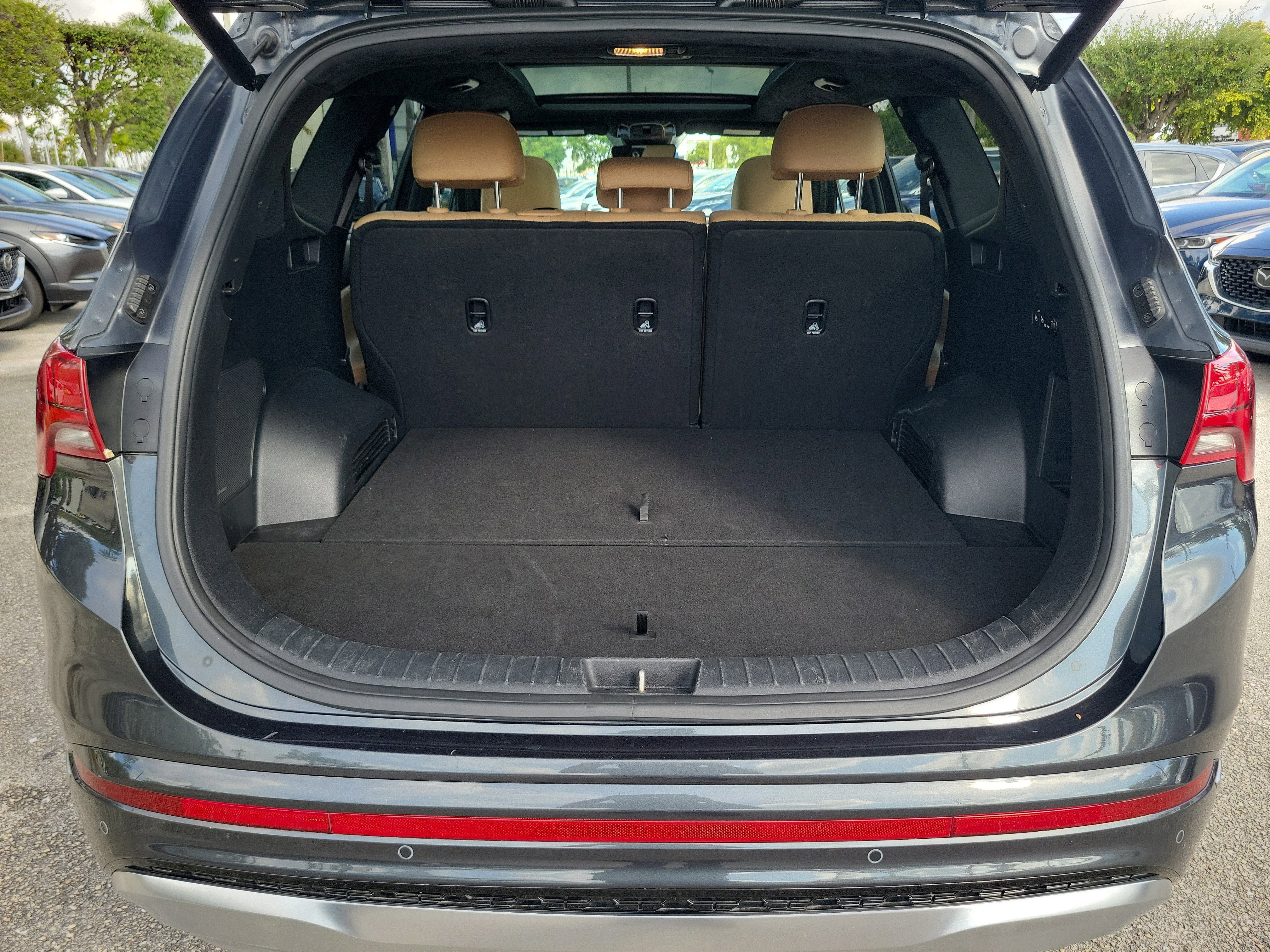 Used 2023 Hyundai Santa Fe Calligraphy image 5