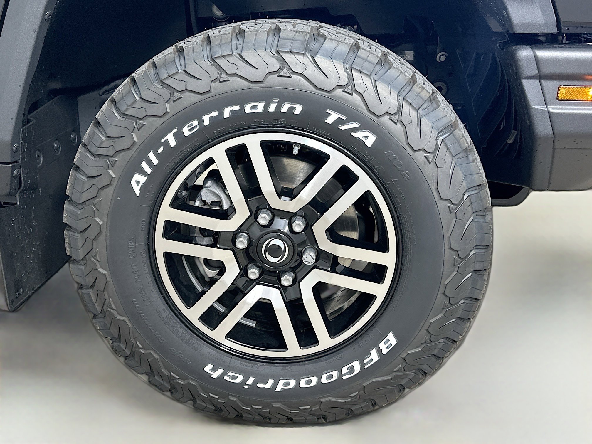 Used 2025 INEOS Grenadier AWD/4WD image 5