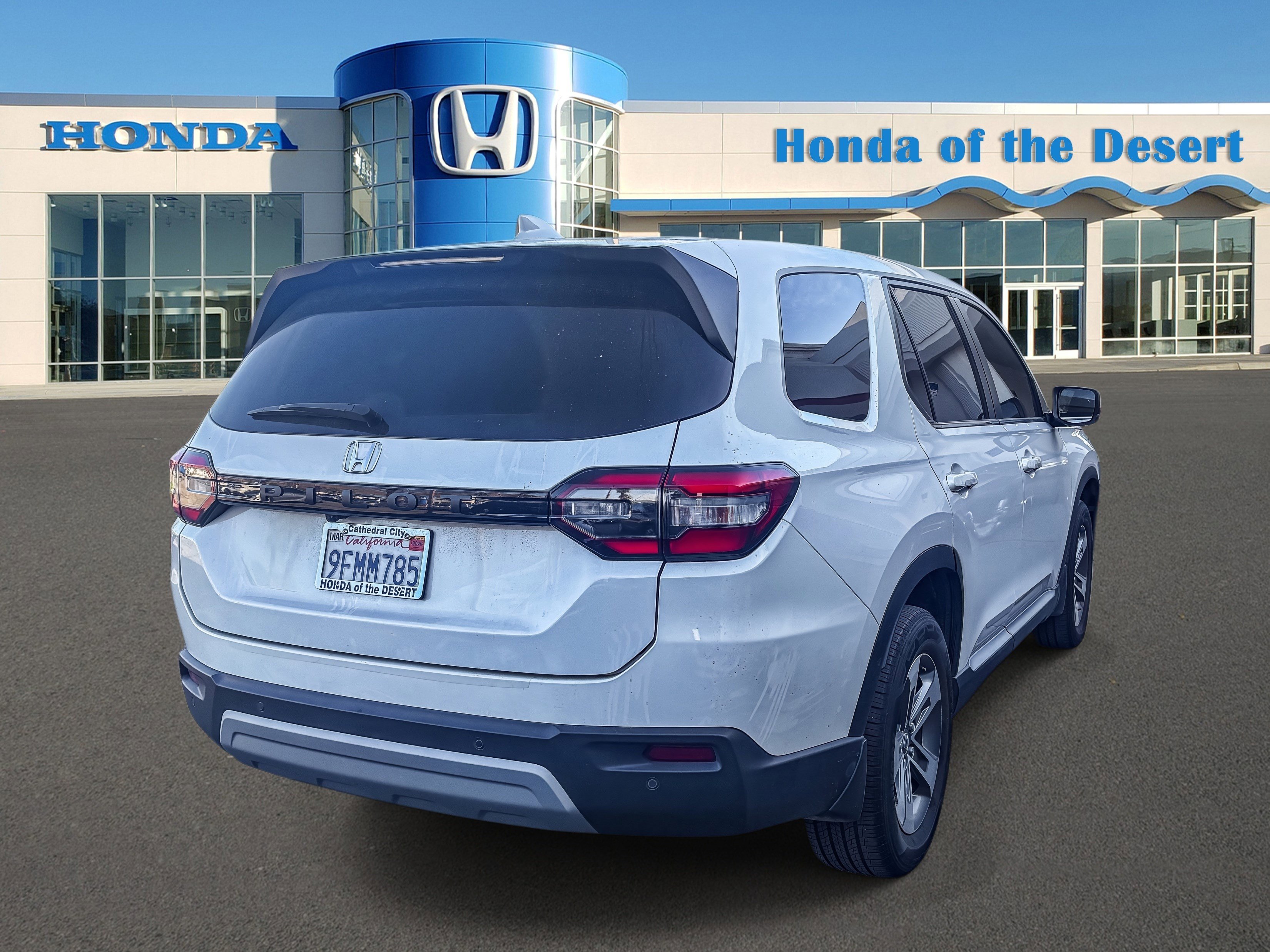 Used 2023 Honda Pilot EX-L image 7