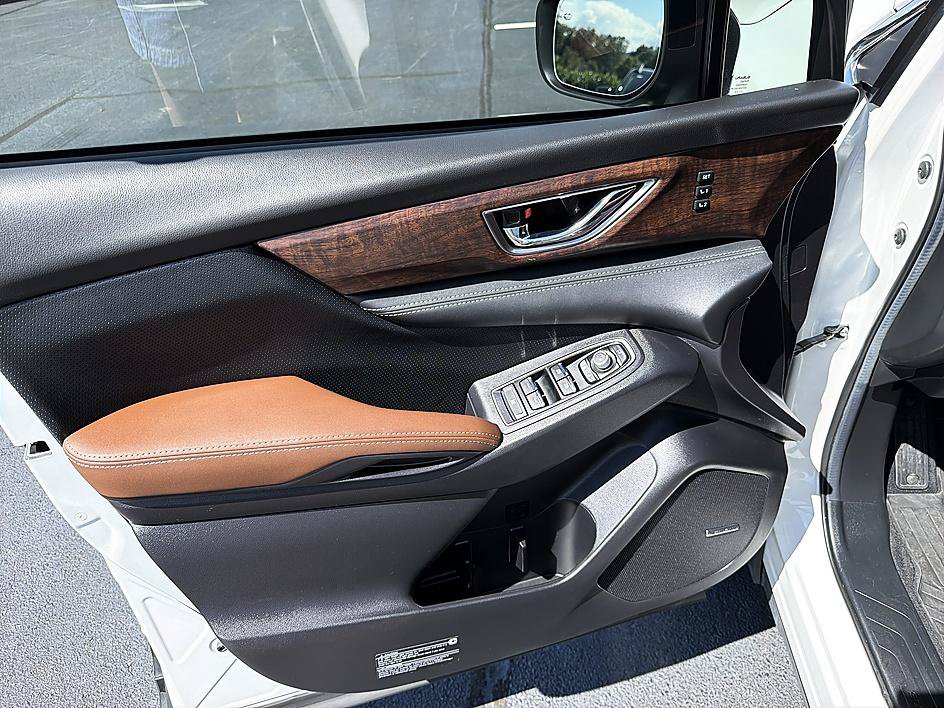 Used 2023 Subaru Ascent Touring AWD/4WD image 10