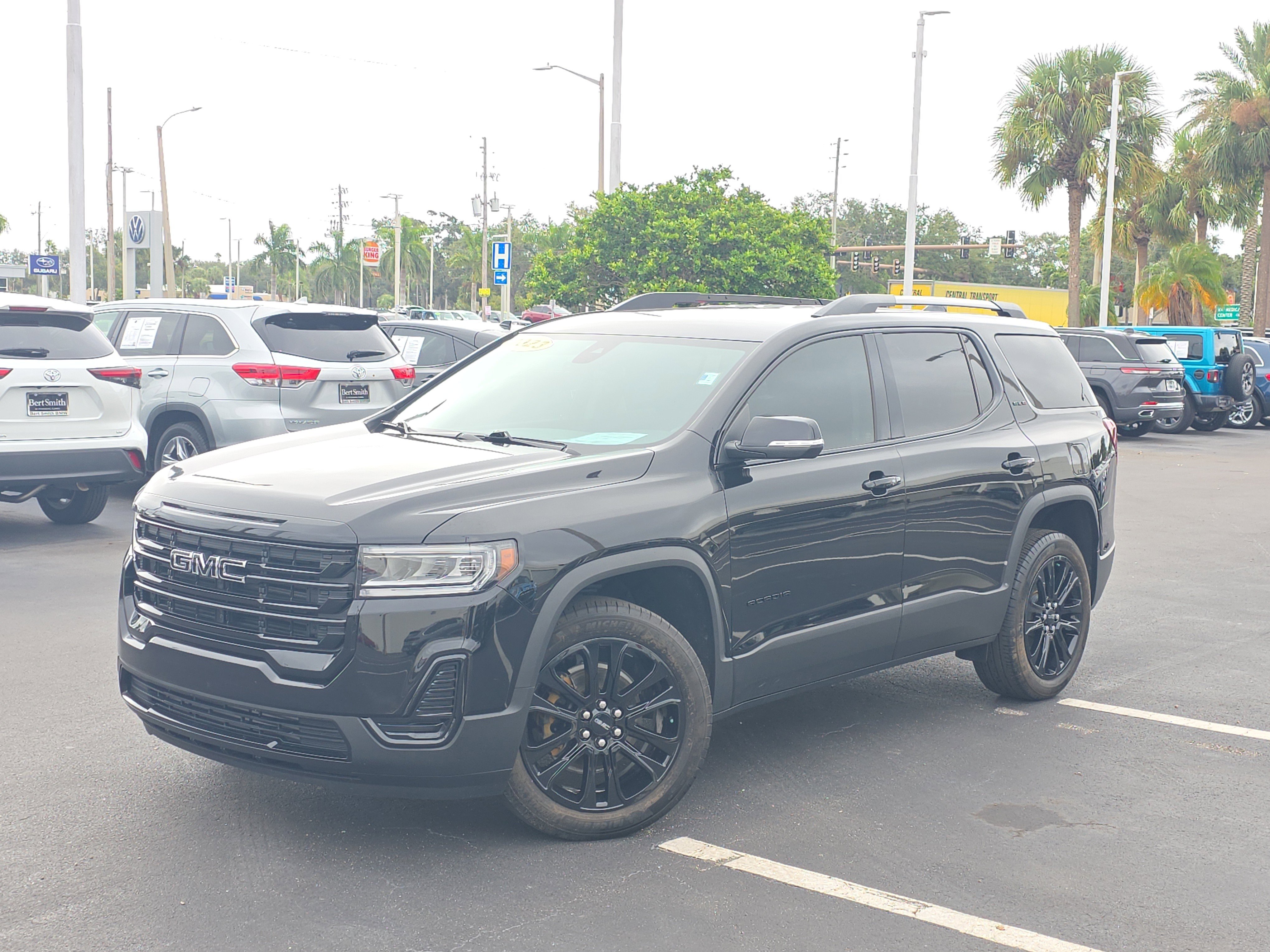 Used 2023 GMC Acadia SLE w/ Driver Convenience Package
