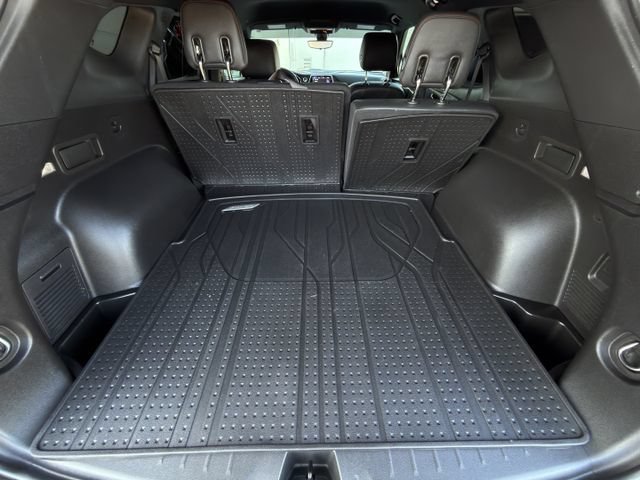 Used 2021 Chevrolet Blazer RS w/ Enhanced Convenience Package FWD image 30