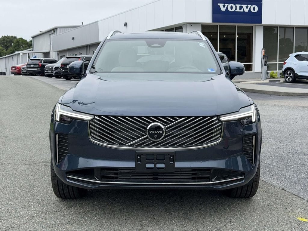 New 2026 Volvo XC90 T8 Plus w/ Protection Package AWD/4WD image 23