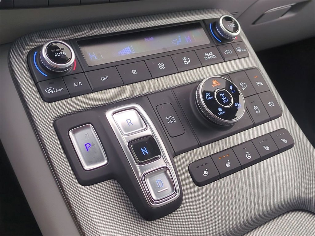 Used 2023 Hyundai Palisade SEL w/ Premium Package image 18