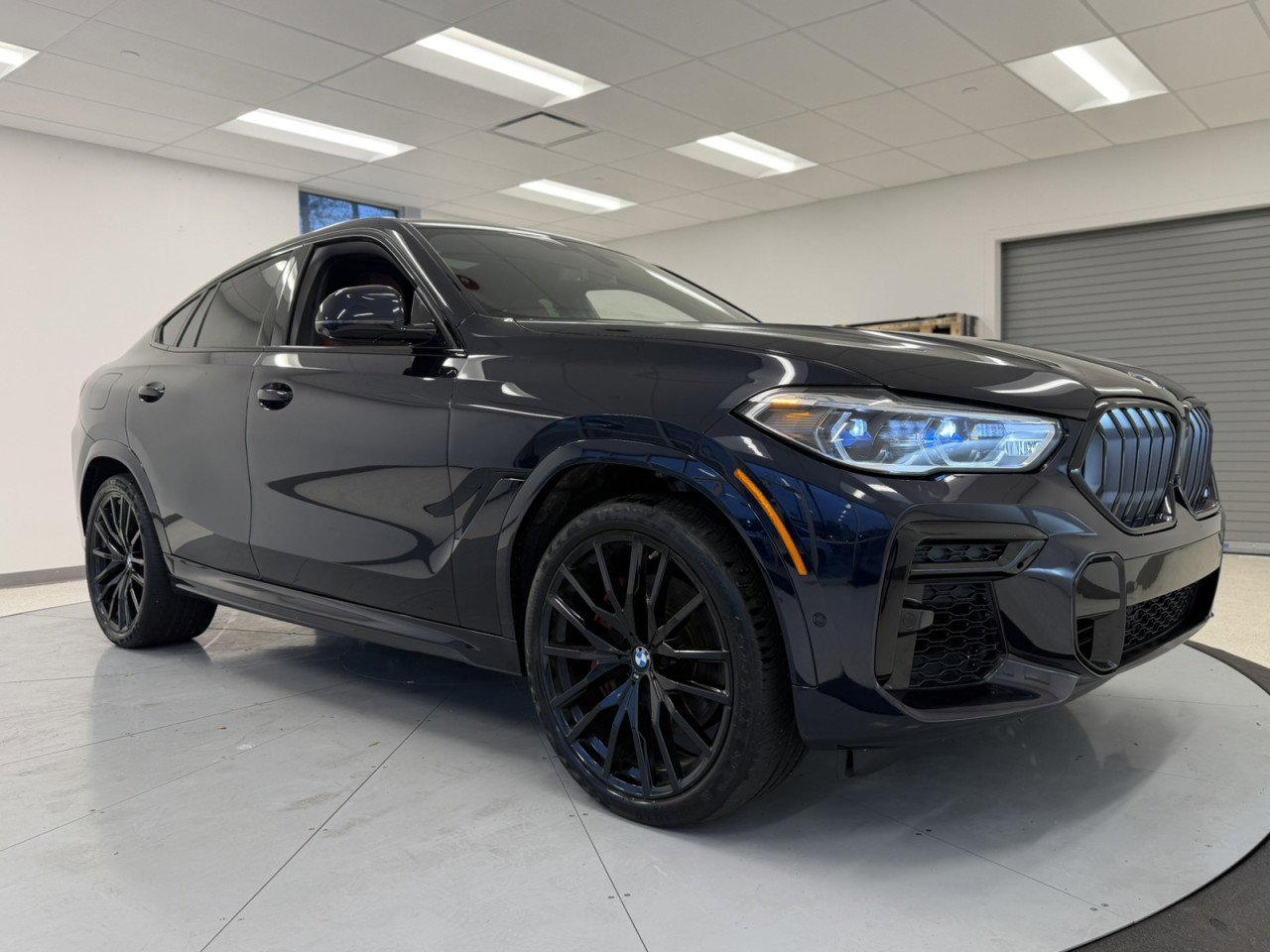 Used 2022 BMW X6 xDrive40i w/ Executive Package AWD/4WD image 52