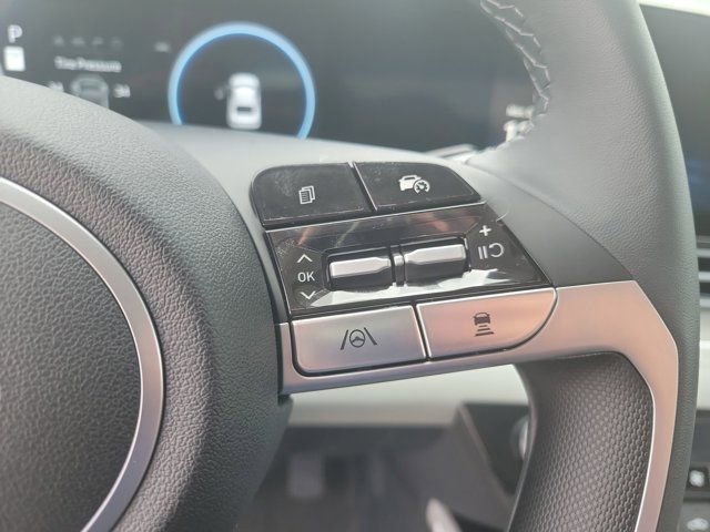 New 2026 Hyundai Elantra Limited FWD image 20