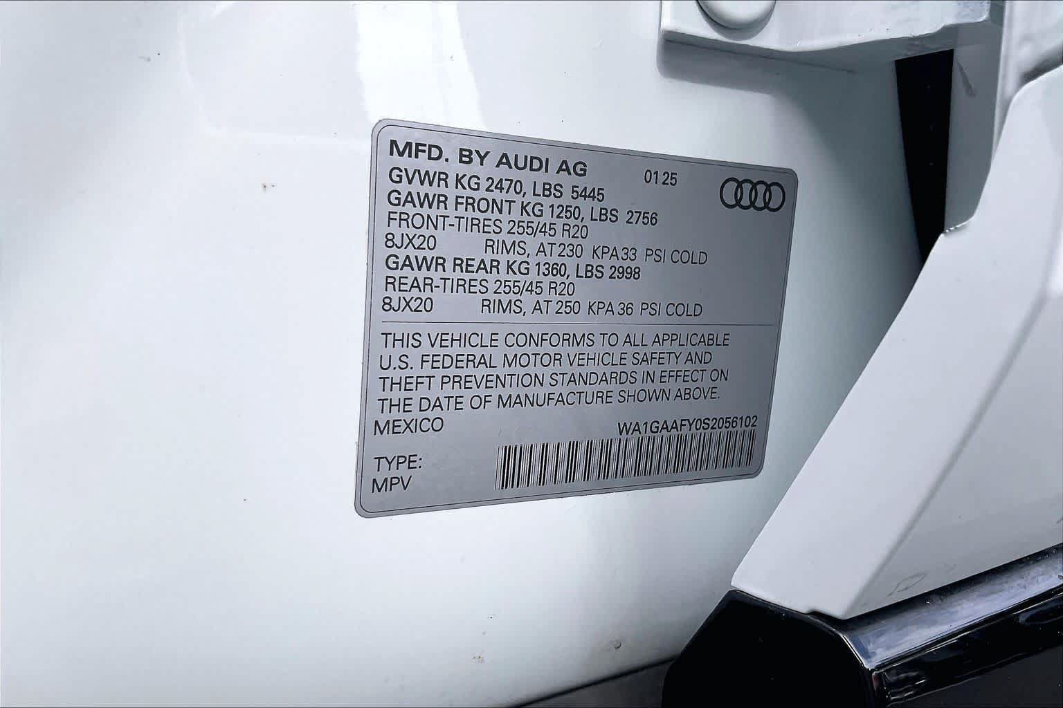 Used 2025 Audi Q5 2.0T Premium w/ Convenience Plus Package AWD/4WD image 38