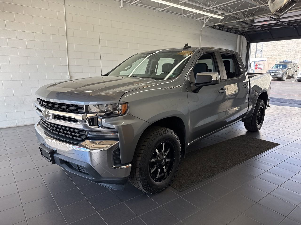 Used 2019 Chevrolet Silverado 1500 LT w/ All-Star Edition image 4