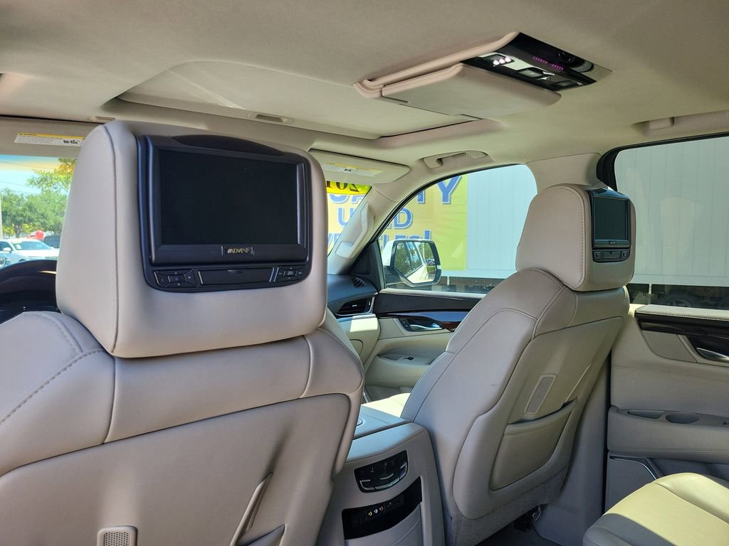 Used 2015 Cadillac Escalade ESV Premium RWD image 16