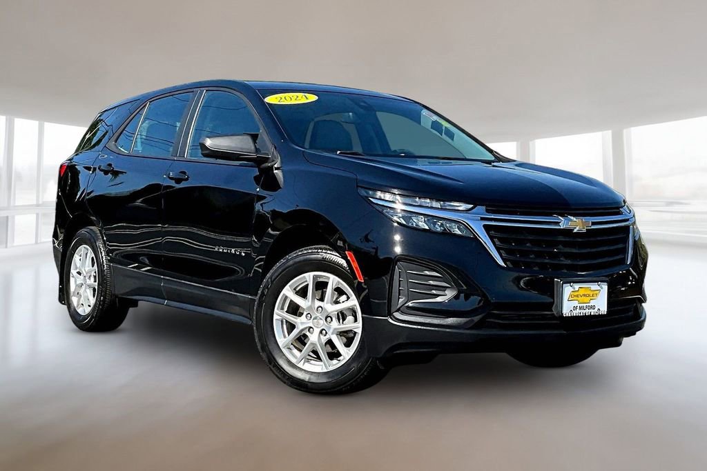 Used 2024 Chevrolet Equinox LS AWD/4WD image 1