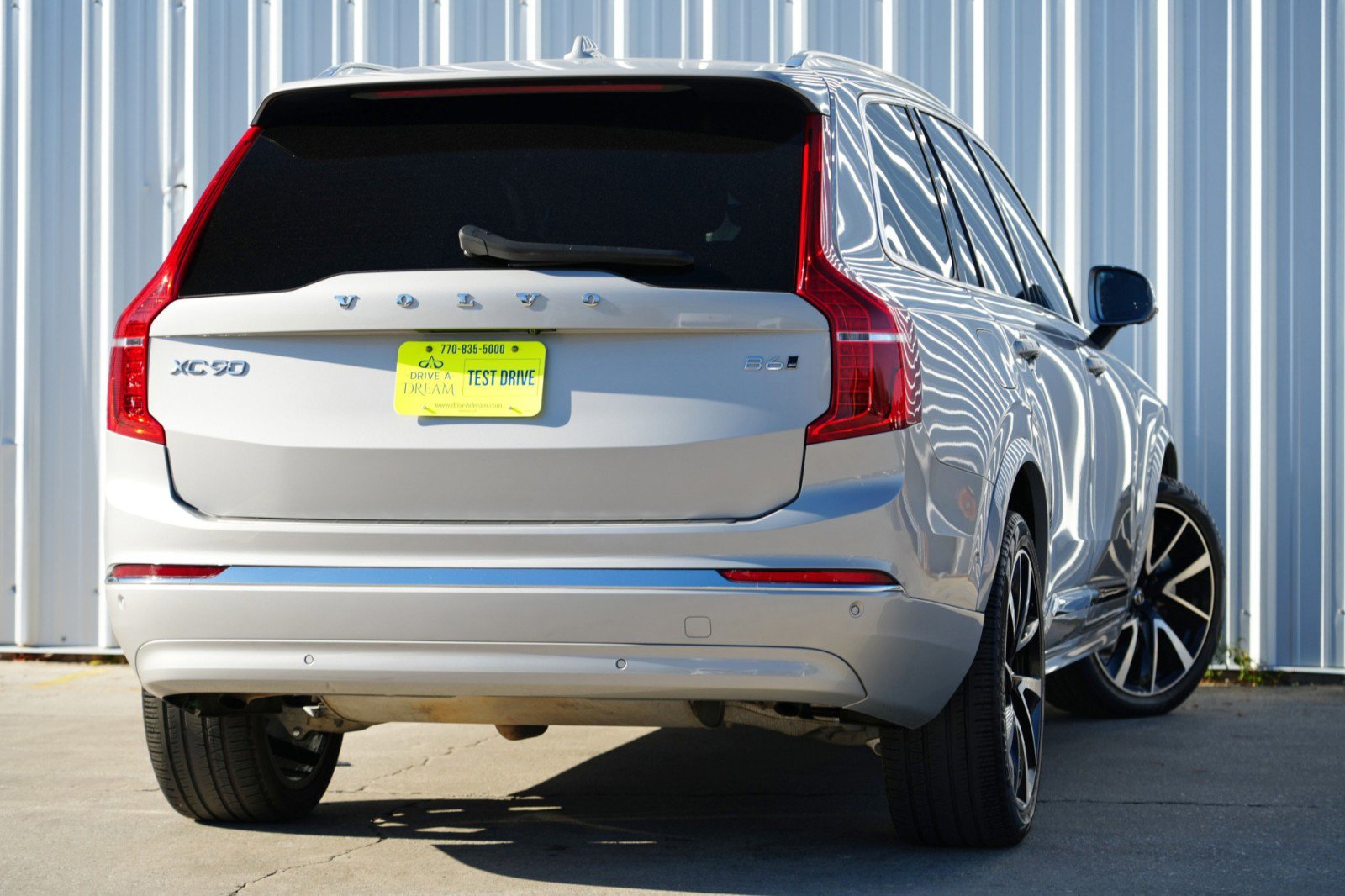 Used 2024 Volvo XC90 B6 Ultimate w/ Lounge Package image 5