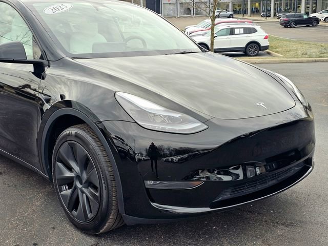 Used 2025 Tesla Model Y Long Range image 2