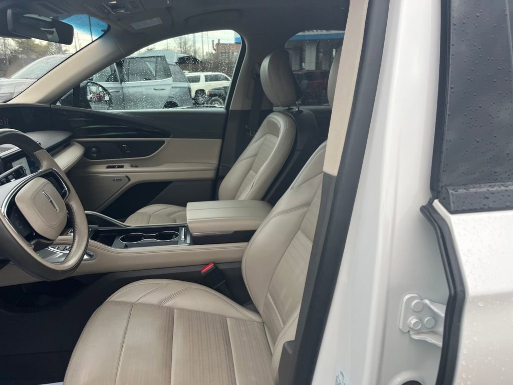 Used 2024 Lincoln Nautilus Reserve w/ Equipment Group 202A image 21