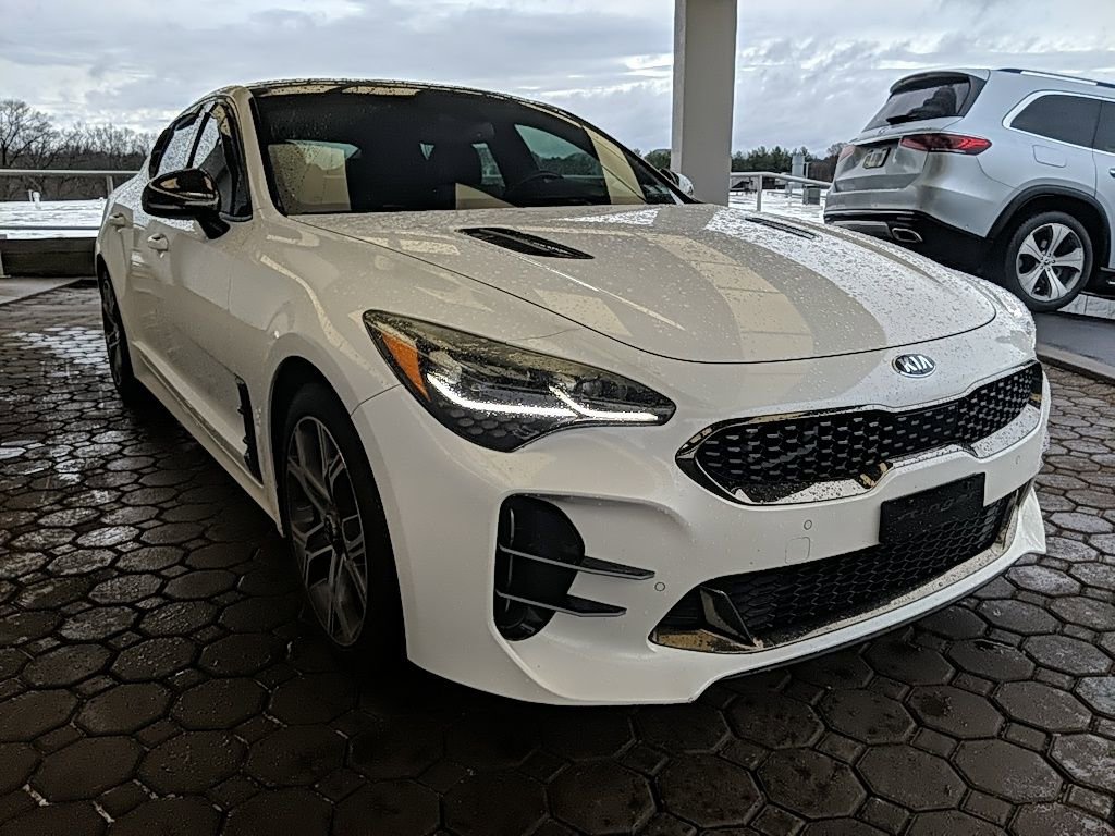 Used 2018 Kia Stinger GT2 image 3
