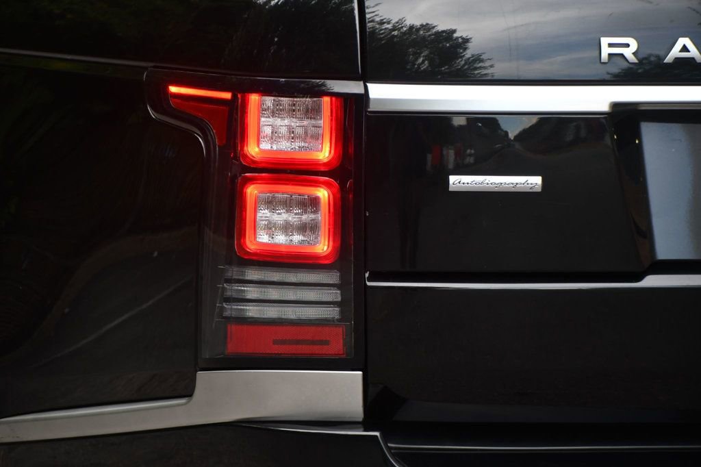 Used 2017 Land Rover Range Rover Long Wheelbase Autobiography image 6