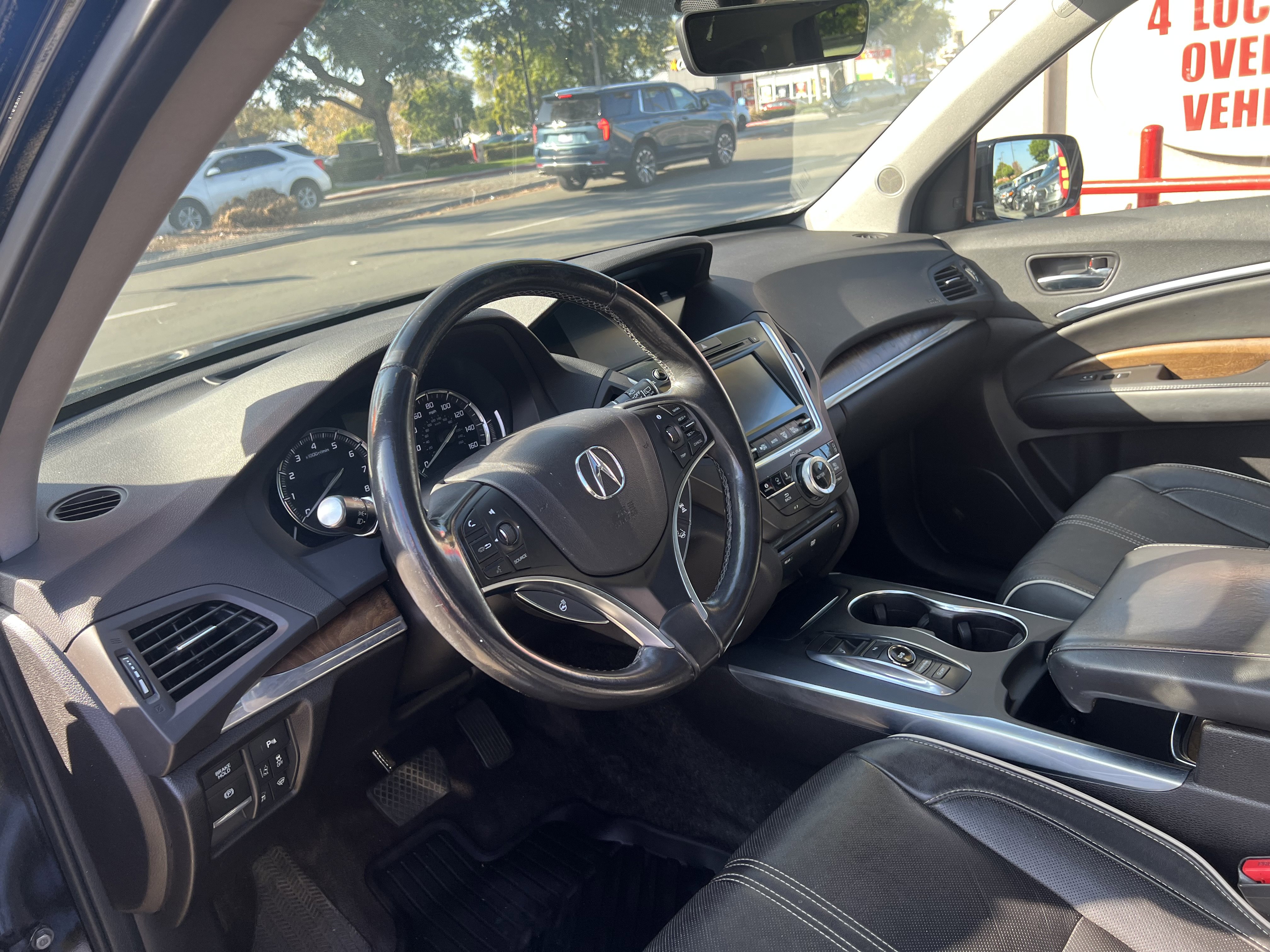 Used 2017 Acura MDX SH-AWD image 17