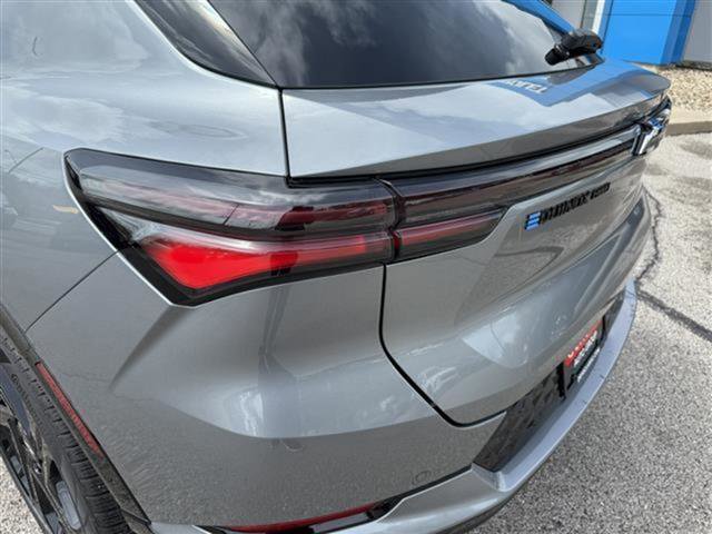 New 2025 Chevrolet Equinox EV RS image 36