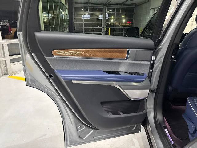 Certified 2026 Cadillac Vistiq Premium Luxury AWD/4WD image 35